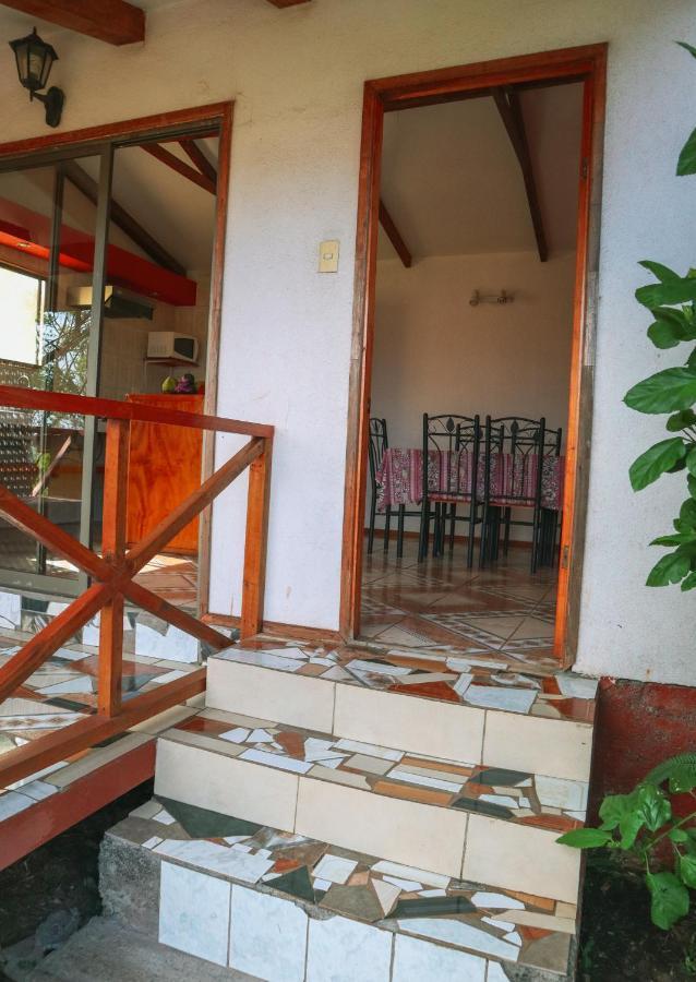 Cabanas Mana Nui Inn Hanga Roa Ngoại thất bức ảnh